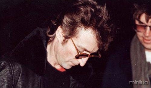 4.-John-Lennon9-October-1940-–-8-December-1980
